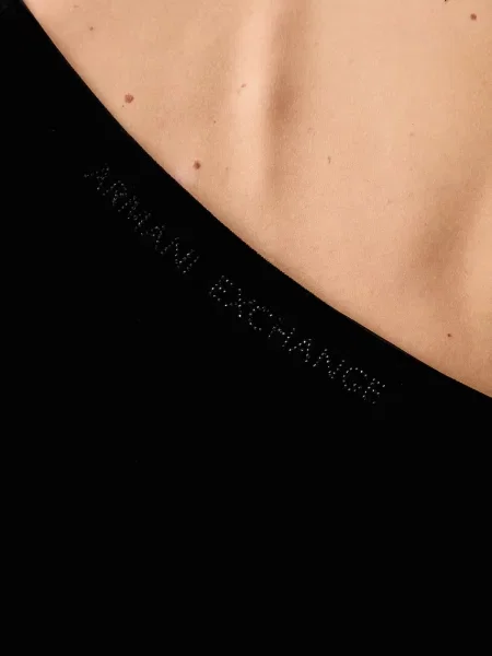 Велюровое платье Armani Exchange
