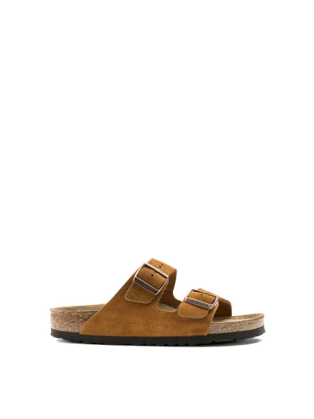 Klapki Birkenstock zamszowe brązowe