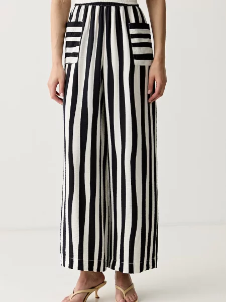 United Colors of Benetton pantaloni straight pentru femei cu vâscoză negru