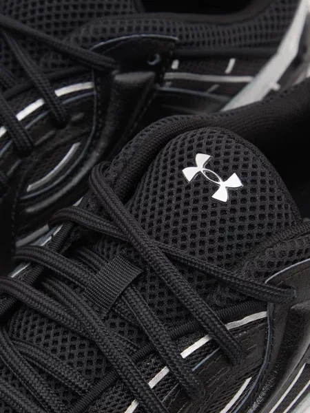 Кросівки Under Armour чорні