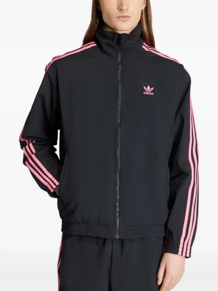 Kraťasy Adidas s polovičními zipem s kapucí černé