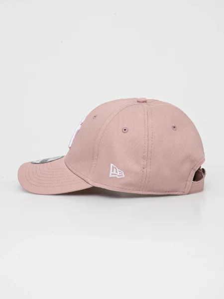 Czapka z daszkiem New Era klasyczna różowa