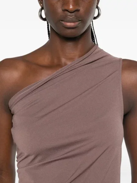 Top Rick Owens cu un umăr gol