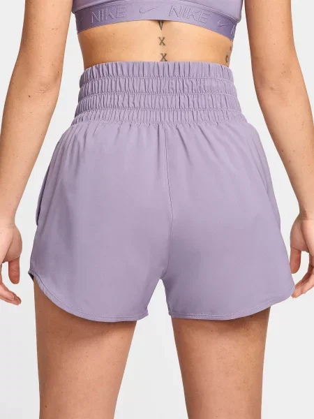 Спортивные шорты Nike фиолетовые