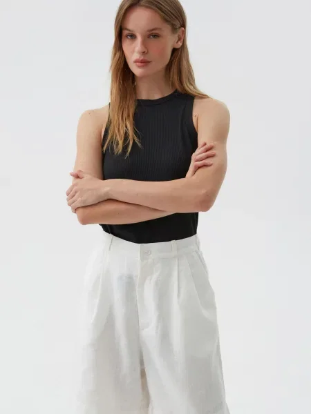 Шорти Estro білий