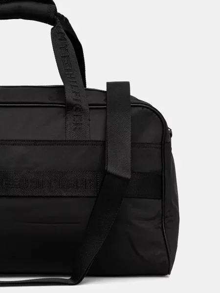 Taška Tommy Hilfiger černá