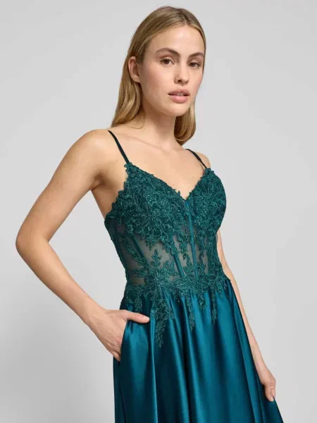 Sukienka wieczorowa z satyny z obszyciem z koronki Luxuar Fashion