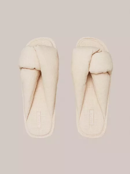 Тапочки Esotiq черные