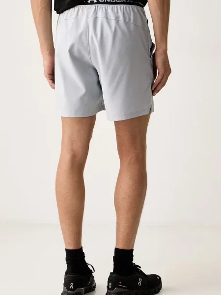 Спортивные шорты Under Armour