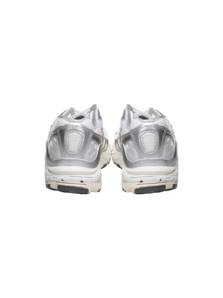 Pantofi Mizuno alb