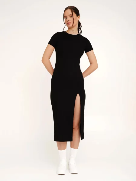 LAWA Сукні Віскоза/поліестер чорний