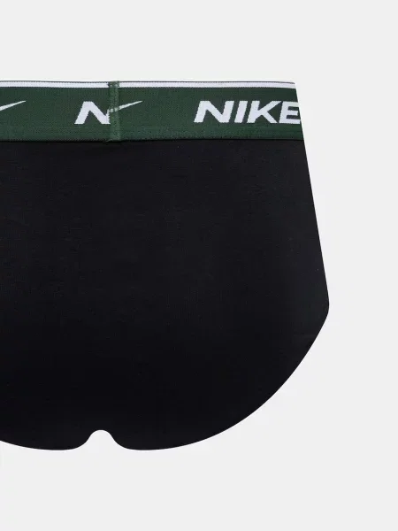 Трусы Nike