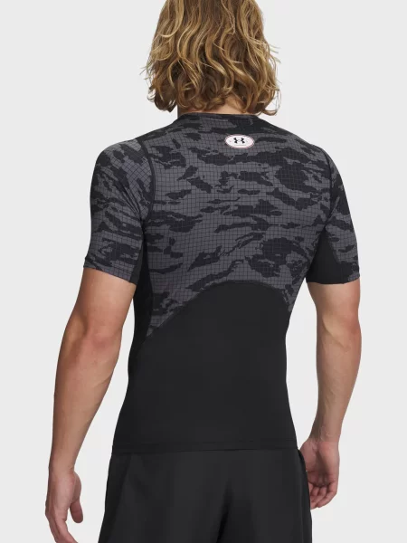 Футболка с принтом Under Armour черная