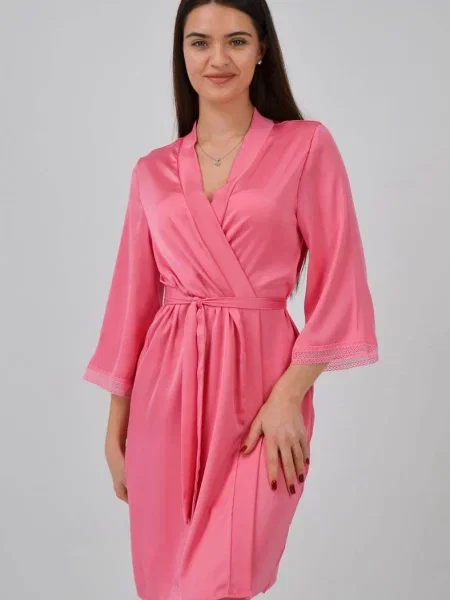 Атласный женский халатик рожевий