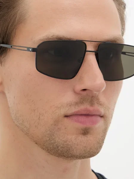Emporio Armani napszemüveg férfi fekete