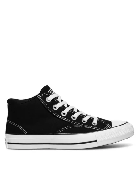 Trampki Converse w miejskim stylu czarne