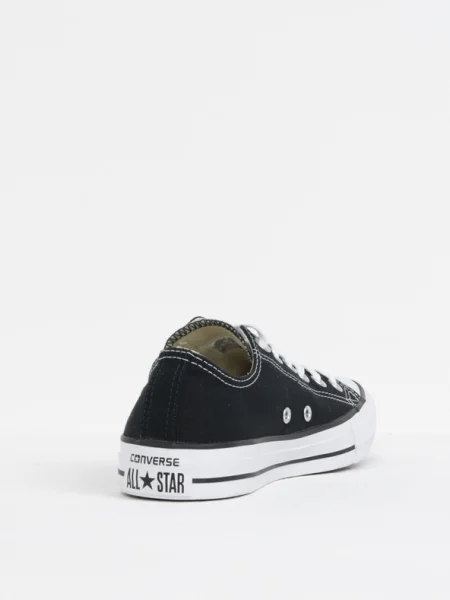 Olcsóbban. Converse Chuck Taylor All Star Classic Ox edzőcipő. Méret: 35 EU fekete