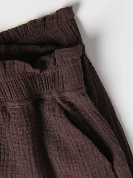 Reserved шорти темно коричневий