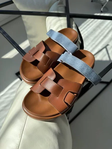 Шлепанцы 105.store коричневые