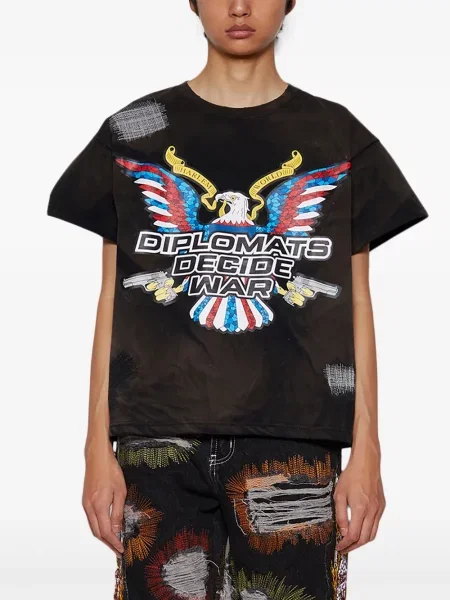 Тениска Who Decides War черно