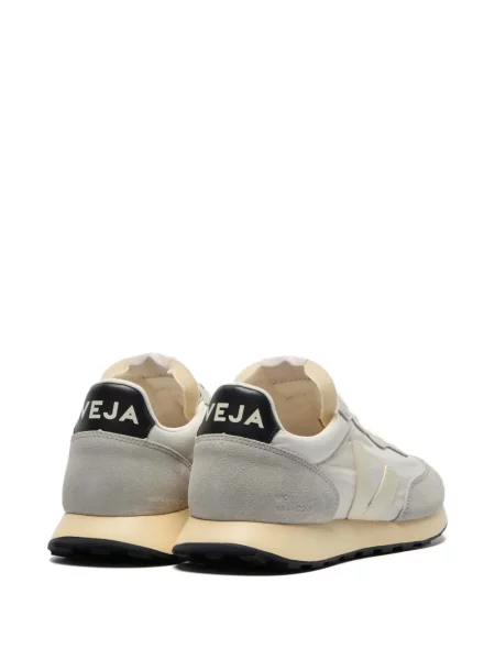 Sneakerși Veja