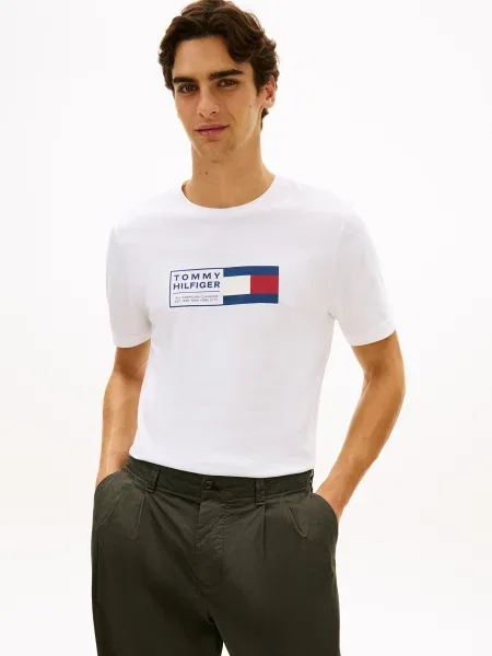 Tommy Hilfiger Majica Brand Love Box bela