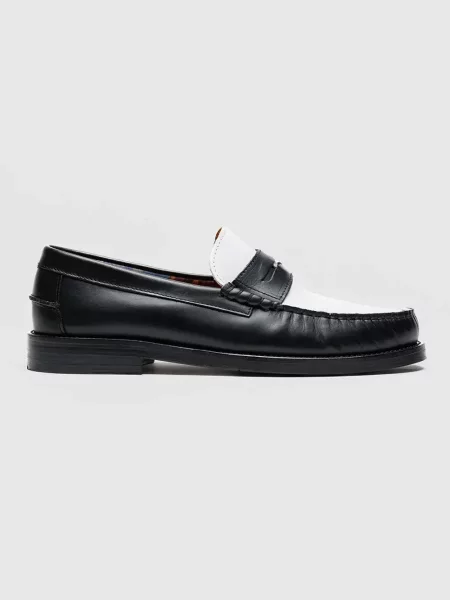 Pantofi loafer Naked Wolfe din piele negru
