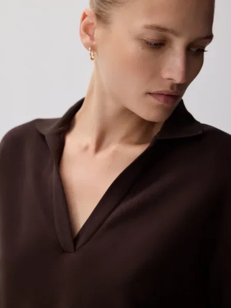 Reserved Світшот з модаллю темно коричневий