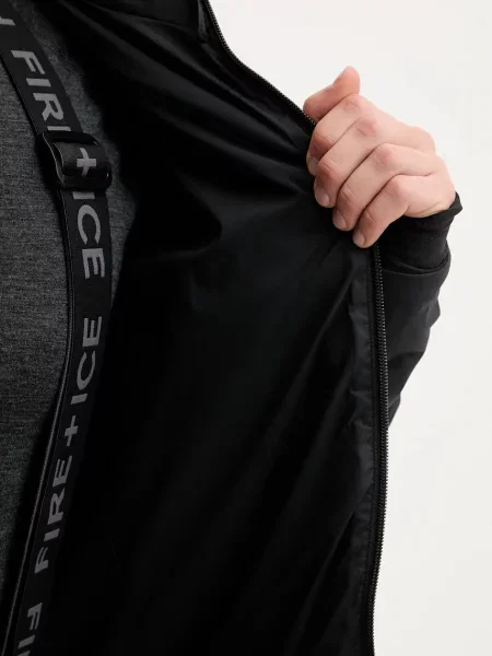 Горнолыжная куртка Descente черная