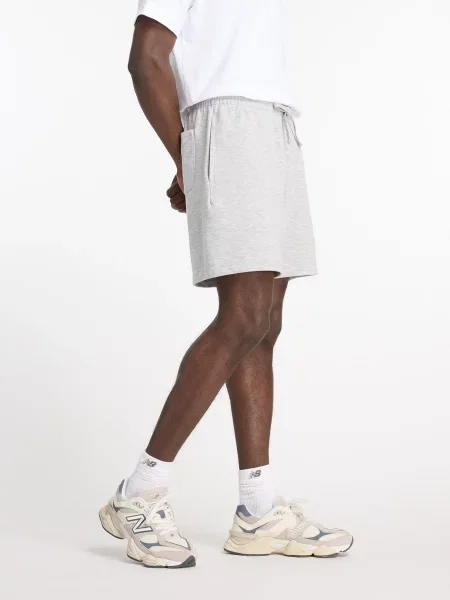 Спортивные шорты New Balance серые