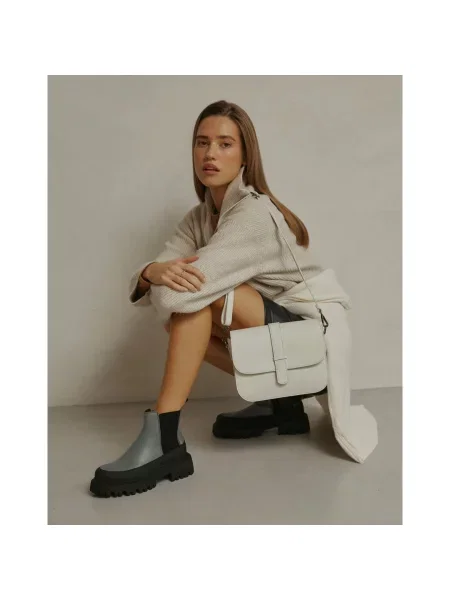 Кожаные ботинки челси Estro серые