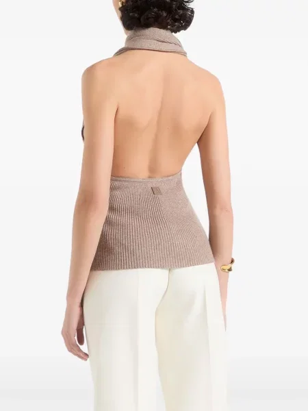 Pletený drapovaný top Manière De Voir s výstřihem halter hnědý