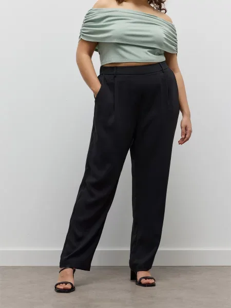 CITA MAASS Pantaloni cutați negru