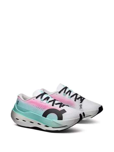 Sneakerși On alb
