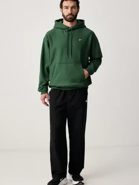 Nike Sportswear hanorac cu glugă pentru bărbați cu Solo Swoosh verde