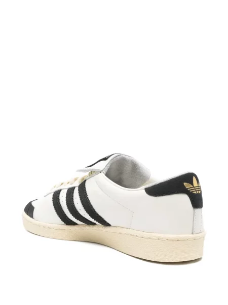 Sneakerși Adidas cu dungi