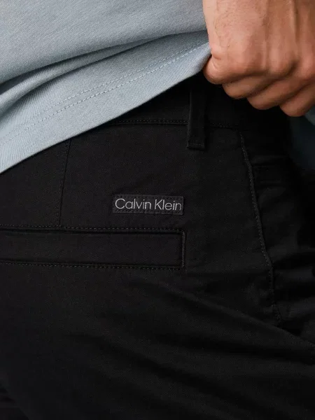 Завужені чіноси Calvin Klein Jeans чорні