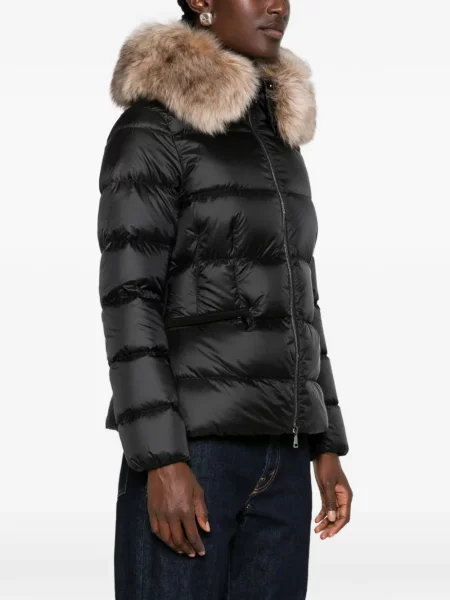 Matlasat geacă Moncler cu blană negru