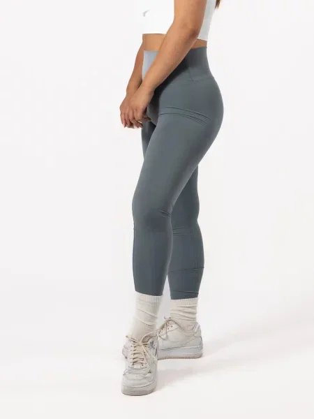 Legginsy na jogę i pilates bez przedniego szwu – turkusowy błękit niebieskie