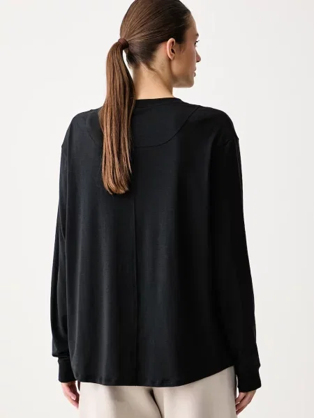 Nike лонгслів для тренувань One Relaxed Dri-FIT
