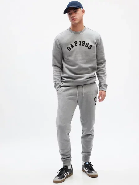 Pantaloni sport Gap gri