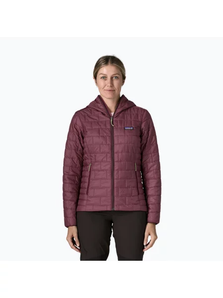 Geacă izolată pentru femei Patagonia Nano Puff Hoody berry fig