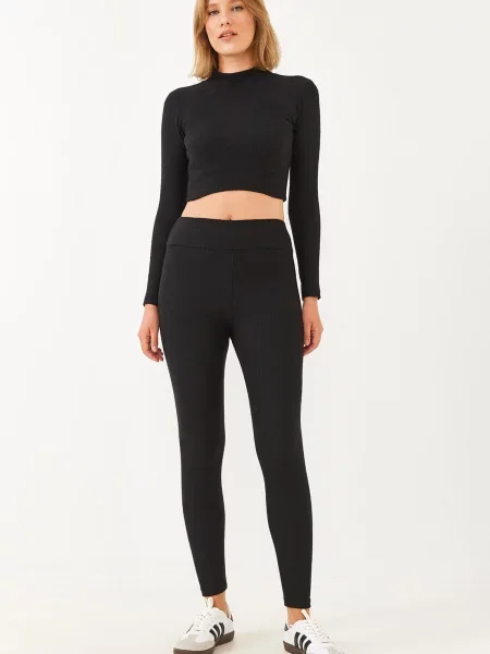 Dresuri Bianco Lucci de costum negru