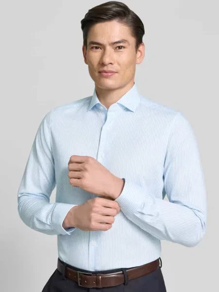 Koszula o kroju slim fit biznes z kołnierzykiem typu kent Olymp Level 5
