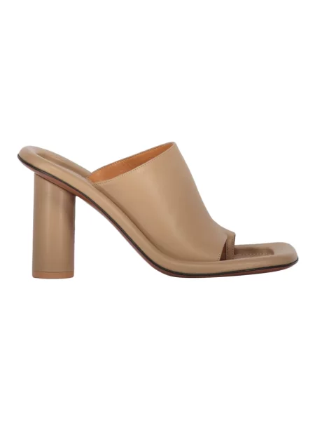 Klapki Ambush z kwadratowym noskiem beżowe