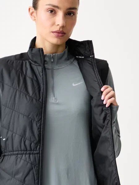 Жилет Nike