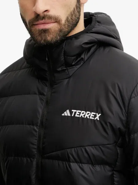 Sneakerși Adidas Terrex cu șireturi cu dungi din dantelă negru