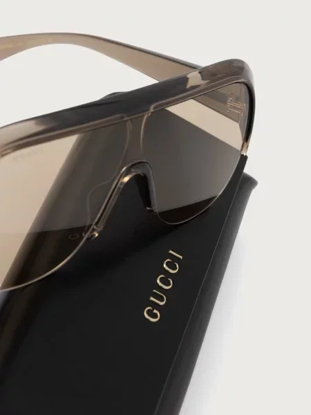 Солнцезащитные очки Gucci