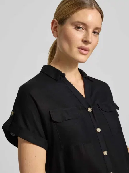 Bluzka koszulowa o kroju regular fit z na piersi model ‘BUMPY’ Vero Moda czarna