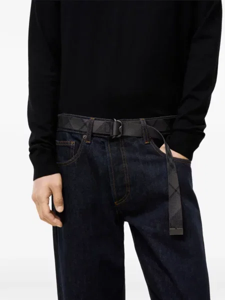 Cu centură curea Burberry în carouri gri